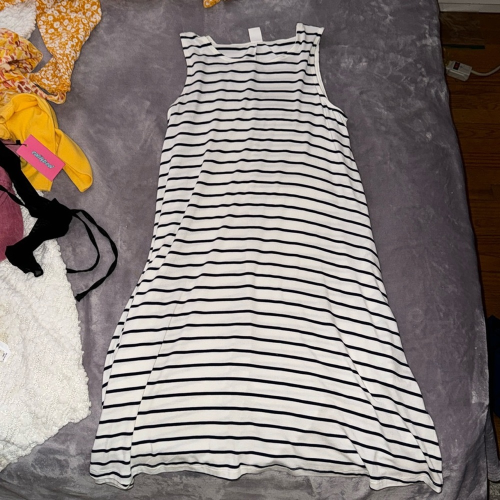 Sleeveless striped dress